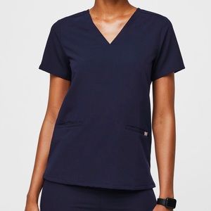 Women's Navy Casma™ - Three-Pocket Scrub Top - M / Navy